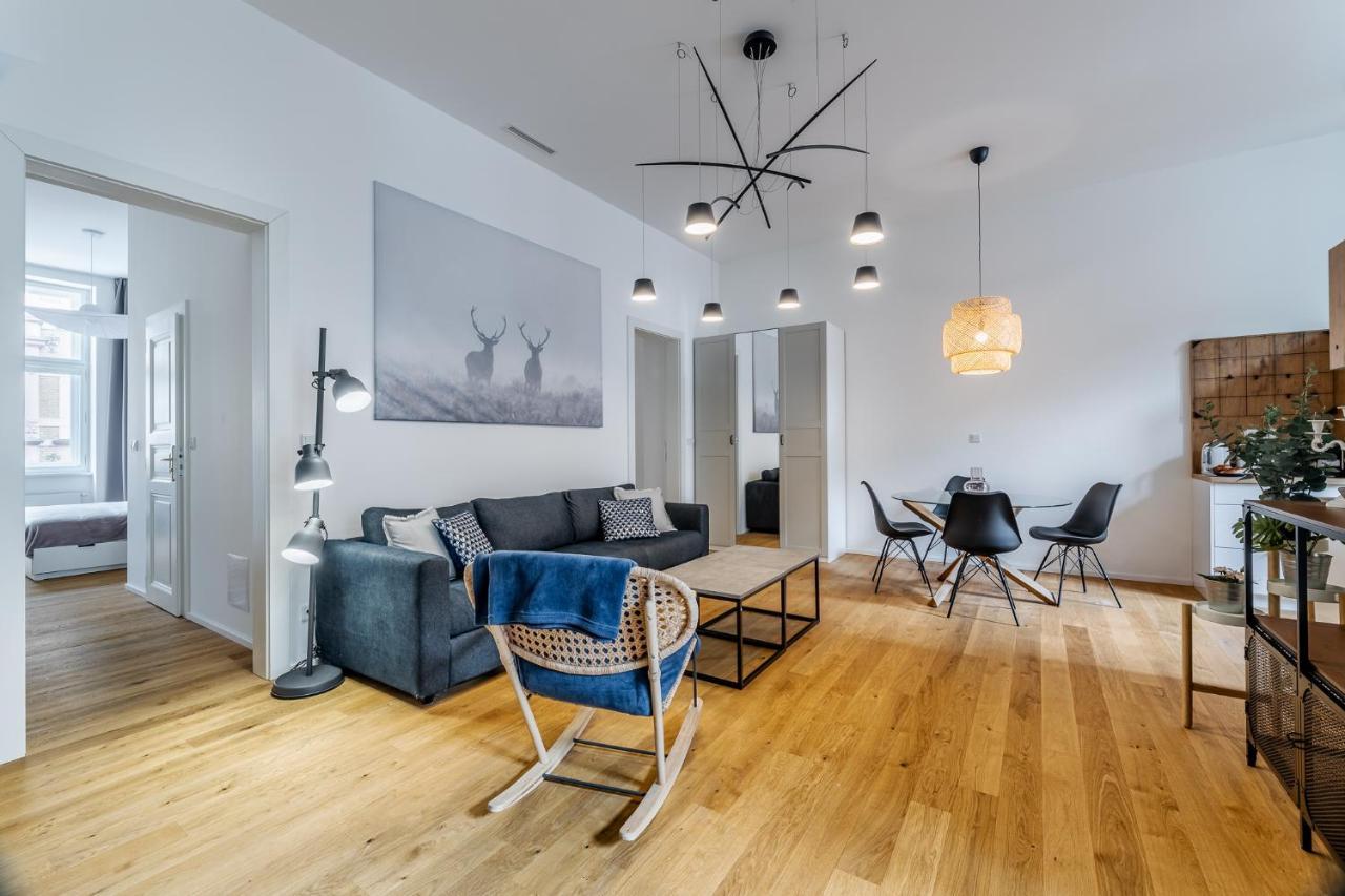 Elegant Apartments Located In The Centre Of Praga Zewnętrze zdjęcie